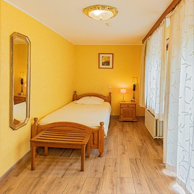 Hostellerie Val Fleuri Mersch Exteriér fotografie
